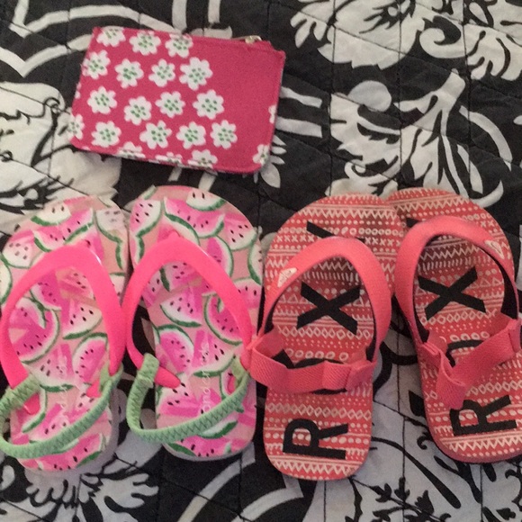 Disney/wonder kids/roxy size 5tod sandal $10/3pr - Picture 2 of 7